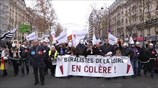 Στους δρόμους χιλιάδες Γάλλοι μικροεπιχειρηματίες