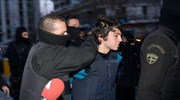 Πάτρα: Απέκλεισαν το δημαρχείο σε ένδειξη συμπαράστασης στον Ν. Ρωμανό