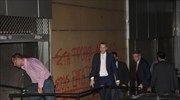 Διευκρινίσεις και δεσμεύσεις ζητεί η τρόικα