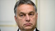 ΜακΚέιν: Νεοφασίστας δικτάτορας ο πρωθυπουργός της Ουγγαρίας Ορμπάν