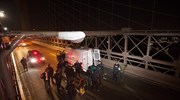 Ν. Υόρκη: 83 συλλήψεις τη νύχτα στις διαδηλώσεις για την απαλλαγή λευκού αστυνομικού