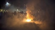 Καλιφόρνια: Βίαιη κατάληξη σε διαδηλώσεις κατά της αστυνομικής βίας σε μαύρους