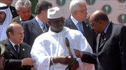 Γκάμπια: Επέστρεψε στη χώρα ο πρόεδρος, μετά την αποτυχημένη απόπειρα πραξικοπήματος