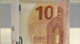 «Ποδαρικό» με πτώση για το ευρώ