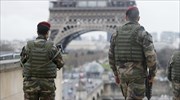 Γαλλία: 10.000 στρατιώτες θα αναπτυχθούν από την Τρίτη σε «ευαίσθητα σημεία»