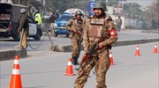 Πακιστάν: Επτά εκτελέσεις καταδικασθέντων για τρομοκρατία κατά την επίσκεψη Κέρι