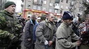 Ουκρανία: Βορά στο πλήθος αιχμάλωτοι στρατιώτες μετά το μακελειό