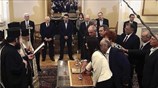 Στον υπουργό Οικονομίας Γιάννη Βαρουφάκη στραμμένα όλα τα βλέμματα