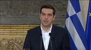 Αλ. Τσίπρας: Διαβουλευόμαστε για αμοιβαία επωφελή λύση