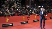 Βερολίνο: Στρώθηκε το κόκκινο χαλί στη «Μπερλινάλε»