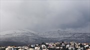 Χιόνια, παγετός και προβλήματα σε τμήματα του οδικού δικτύου ανά την επικράτεια