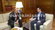 Ο πρωθυπουργός Α. Τσίπρας υποδέχεται στο Μέγαρο Μαξίμου τον πρόεδρο του ΟΟΣΑ Ανχελ Γκουρία