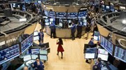 Οριακές διακυμάνσεις και μικτά πρόσημα στη Wall Street