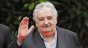 Ουρουγουάη: Παραδίδει τα ηνία ο «πιο φτωχός πρόεδρος του κόσμου» Μουχίκα