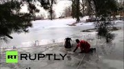 Οχάιο: Πυροσβέστες σώζουν άλογο από παγωμένη λίμνη