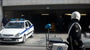 Χειροπέδες σε 26χρονο που προέβαινε σε άσεμνες πράξεις έξω από σχολεία