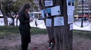 Φόρος τιμής της Ζ. Κωνσταντοπούλου στη μνήμη του αυτόχειρα της πλατείας Συντάγματος