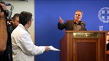 Συνδικαλιστές του ΠΑΜΕ διέκοψαν την τριμερή στο υπ. Εργασίας