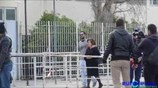 Δίκη Χ.Α.: Η μητέρα του Παύλου Φύσσα προσέρχεται στο δικαστήριο