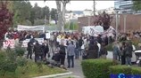 «Όχι» από τα ΜΑΤ στον Δήμαρχο Κορυδαλλού και στους κατοίκους στην πρόσβαση μπροστά στις φυλακές