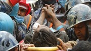 Νεπάλ: Διάσωση 15χρονου πέντε ημέρες μετά τον σεισμό