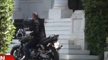 Στην κόψη του ξυραφιού η διαπραγμάτευση