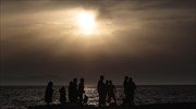 Ν.Δ.: Ανοιχτή πρόσκληση στους λαθρομετανάστες το ν/σ για την ιθαγένεια