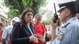Ενόχληση Ζωής Κωνσταντοπούλου για αστυνομικό «μπλόκο» σε πορεία