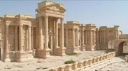 Συρία: Η μαύρη σημαία του ΙΚ στην αρχαία ακρόπολη της Παλμύρας