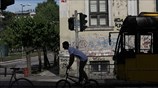 Πυρπόλησαν τρόλεϊ στην Πατησίων
