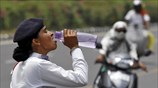 Στους 2.200 ο νέος απολογισμός των θυμάτων του καύσωνα στην Ινδία