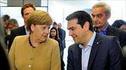 FAZ: Η Μέρκελ θέλει να βοηθήσει τον Τσίπρα