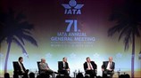 IATA: Απογείωση των αεροπορικών κερδών το 2015
