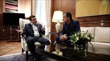 Συνάντηση Αλέξη Τσίπρα με τον επικεφαλής του Ποταμιού Σταύρο Θεοδωράκη