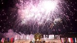 Εντυπωσιακά πυροτεχνήματα για την επέτειο των 200 χρόνων της Μάχης του Βατερλώ