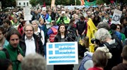 Διαδηλώσεις σε Γερμανία και Ιταλία υπέρ των μεταναστών και της Ελλάδας