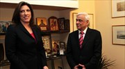Στον Πρ. Παυλόπουλο παραδίδει το πόρισμα της Επιτροπής για το χρέος η Ζ. Κωνσταντοπούλου