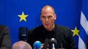 Γ. Βαρουφάκης: Εμείς κάνουμε υποχωρήσεις, οι θεσμοί το αντίθετο