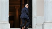 Στο Μαξίμου ο Πρωθυπουργός - Συνεργασία με κυβερνητικά στελέχη