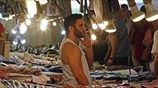 Με κομμένη την ανάσα οι πολίτες παρακολουθούν τις εξελίξεις στις Βρυξέλλες