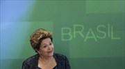 Βραζιλία: Η αποπομπή της προέδρου θα «έβαζε φωτιά» στη χώρα, προειδοποιεί ο πρόεδρος της Γερουσίας