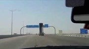 Ένας… απρόσεκτος οδηγός φορτηγού