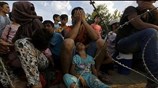 Σκόπια: Ένταση και επεισόδια μεταξύ συνοριοφυλάκων και μεταναστών