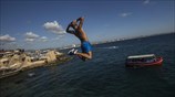 Βουτιές στην Άκρα